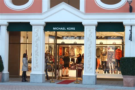 la reggia outlet michael kors|Michael Kors Outlet La Reggia.